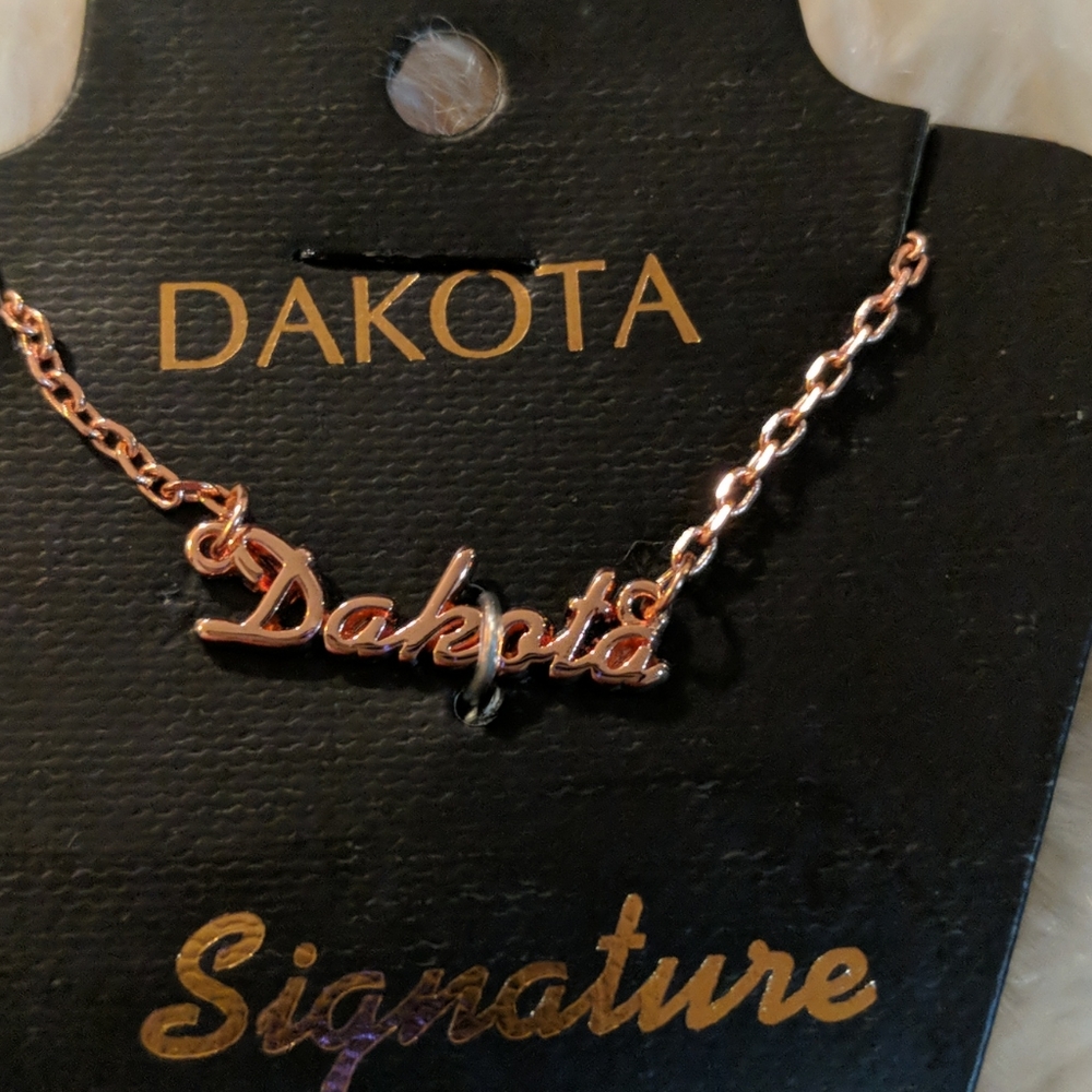 - Dakota rose gold necklace